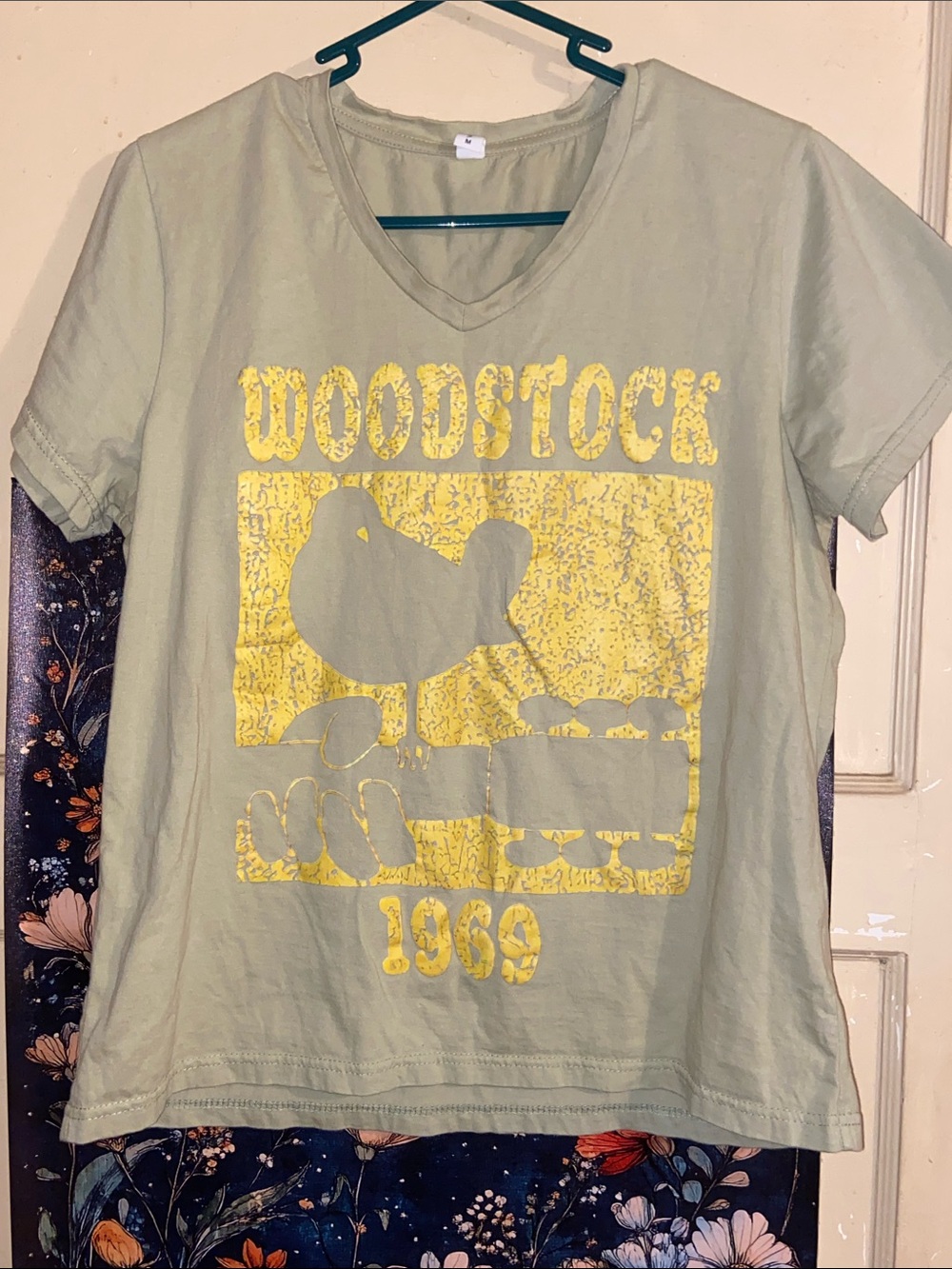 WOODSTOCK 1969 GREEN & YELLOW T-SHIRT Chicyea Retro Repop